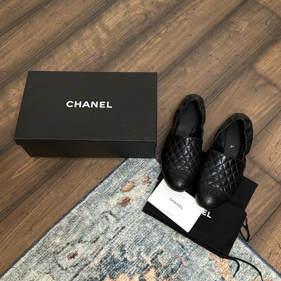 Chanel Matelasse cap toe black ballet loafers size 39.5 - Picture 1 of 11